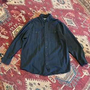 Duluth Trading Co gray long sleeve button up shirt M